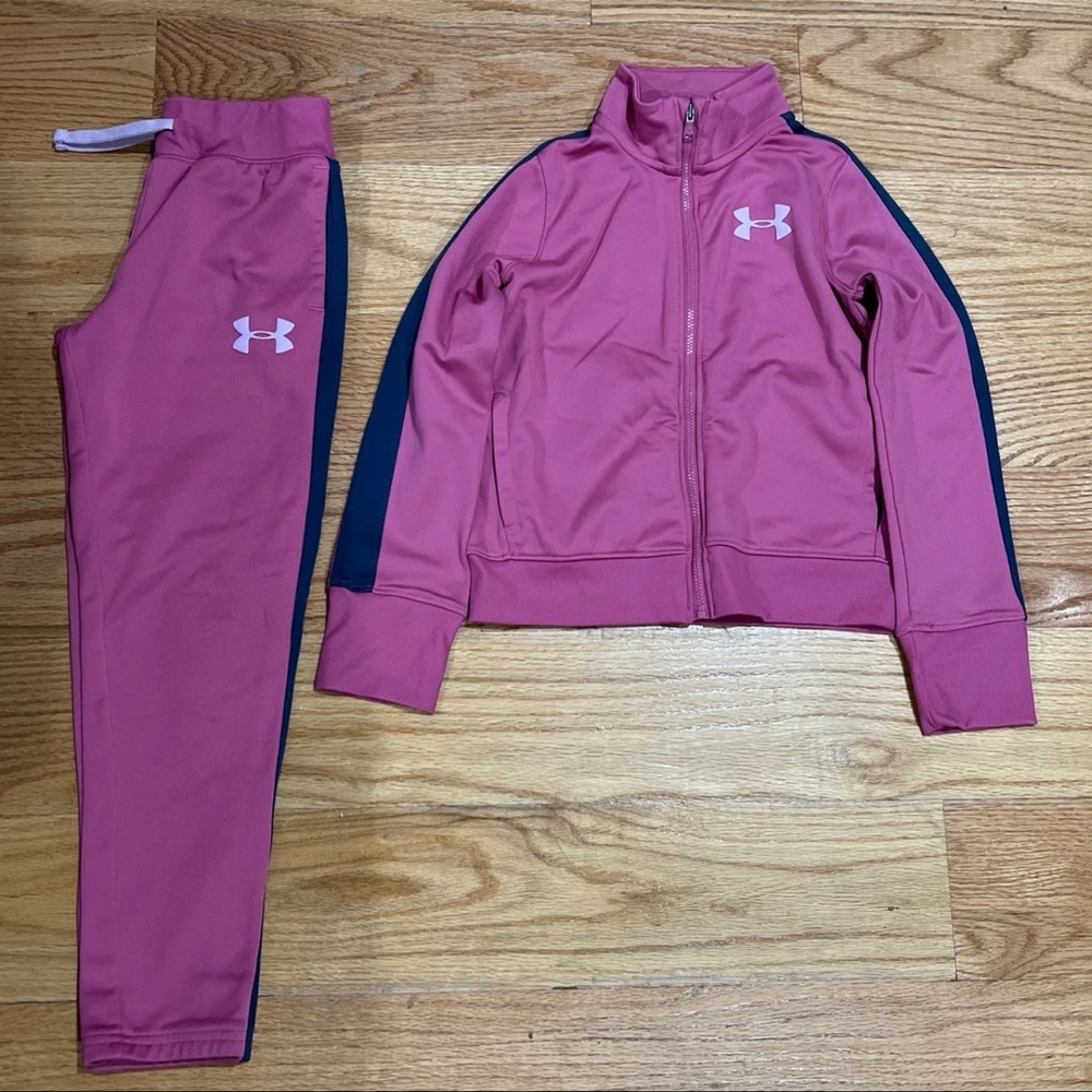 Girls under Armour track suit